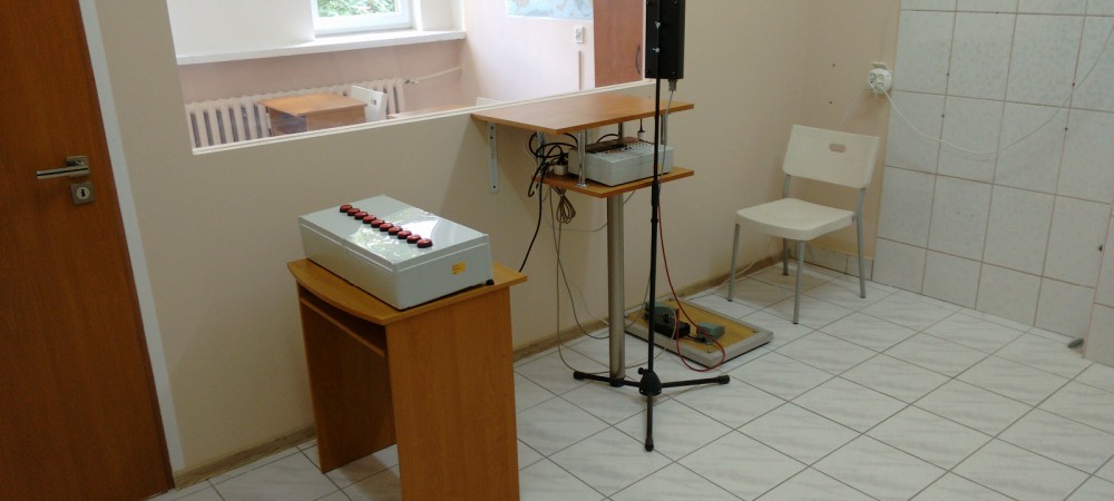 Aparat do badania sprawnosci psychomotorycznej